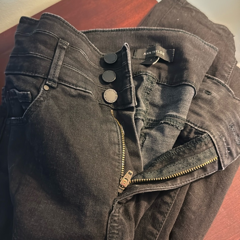 Ann Taylor black jeans. Worn twice. Size 4.